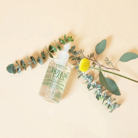 Cuccio Botanicals hand & body FabFitFun - Picture 1 of 3